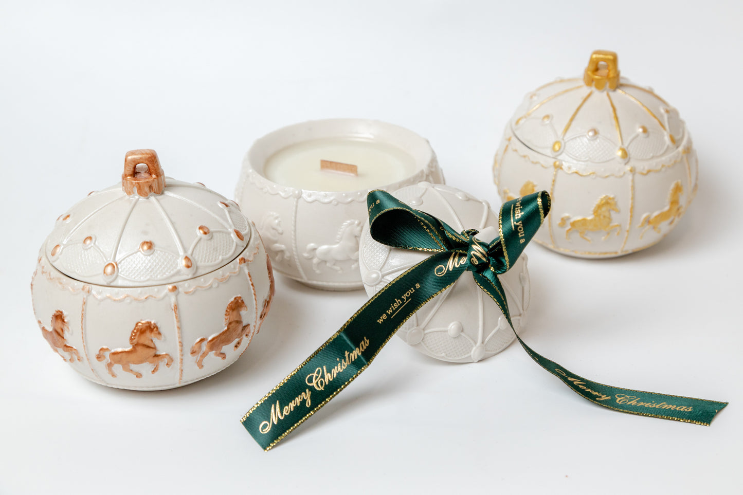 Soy Wax Candle "Christmas Ball"