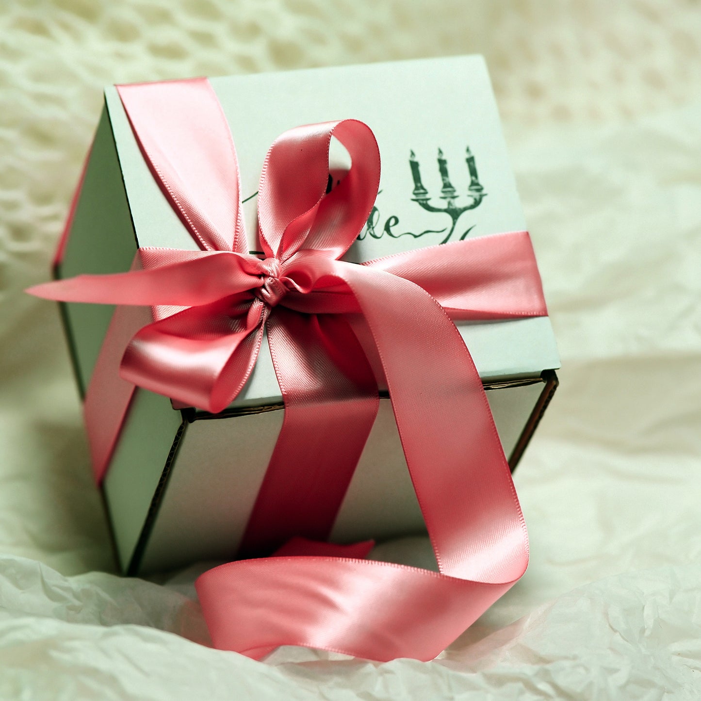 Refillable Hand-poured Soy Wax Candle "Geometric"