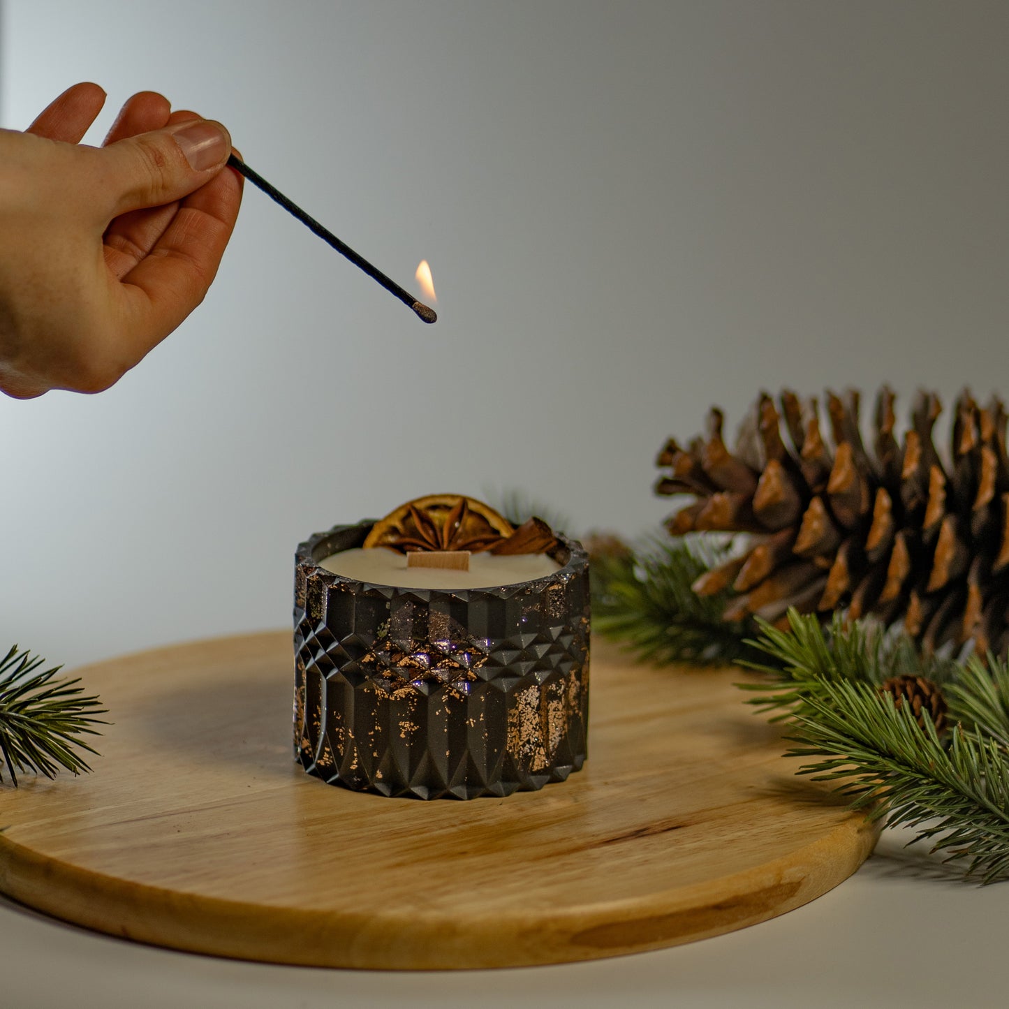 Refillable Hand-poured Soy Wax Candle "Geometric"