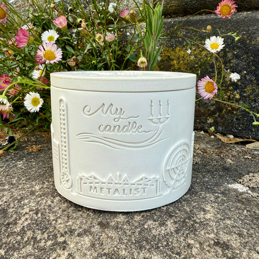 Refillable Hand-poured Soy Wax Candle "Kharkiv"