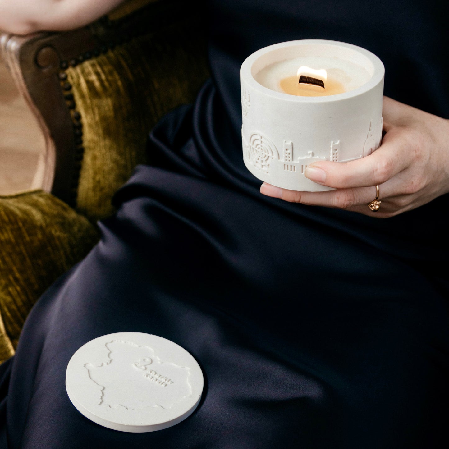 Refillable Hand-poured Soy Wax Candle "Kharkiv"