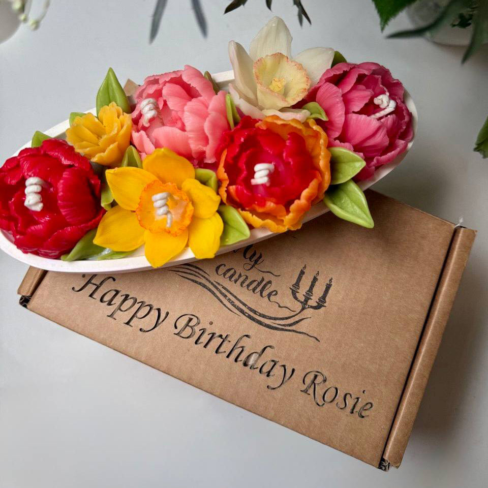 Ranunculus Flowers 5 Wicks Candle