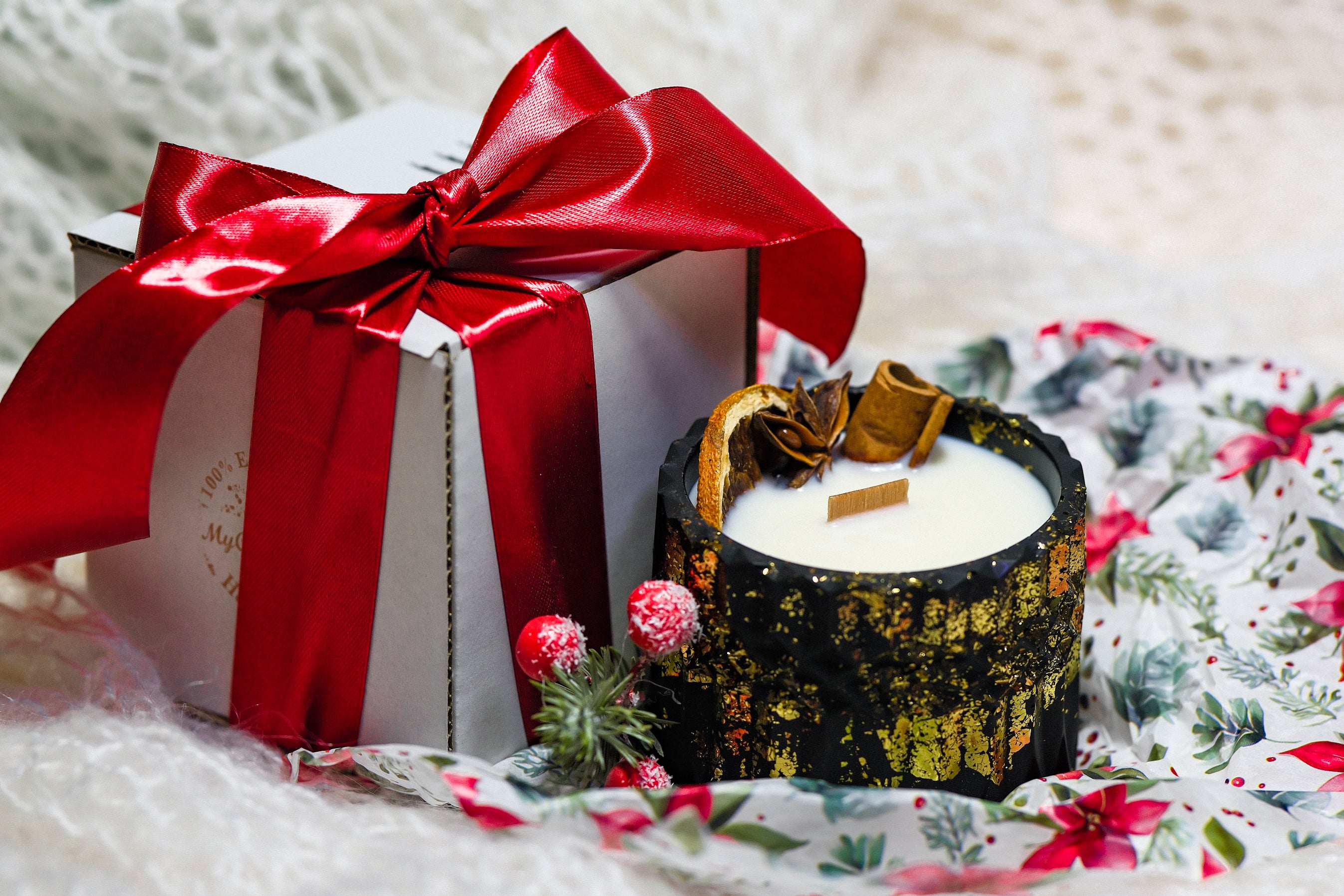 Refillable Hand-poured Soy Wax Candle "Geometric"