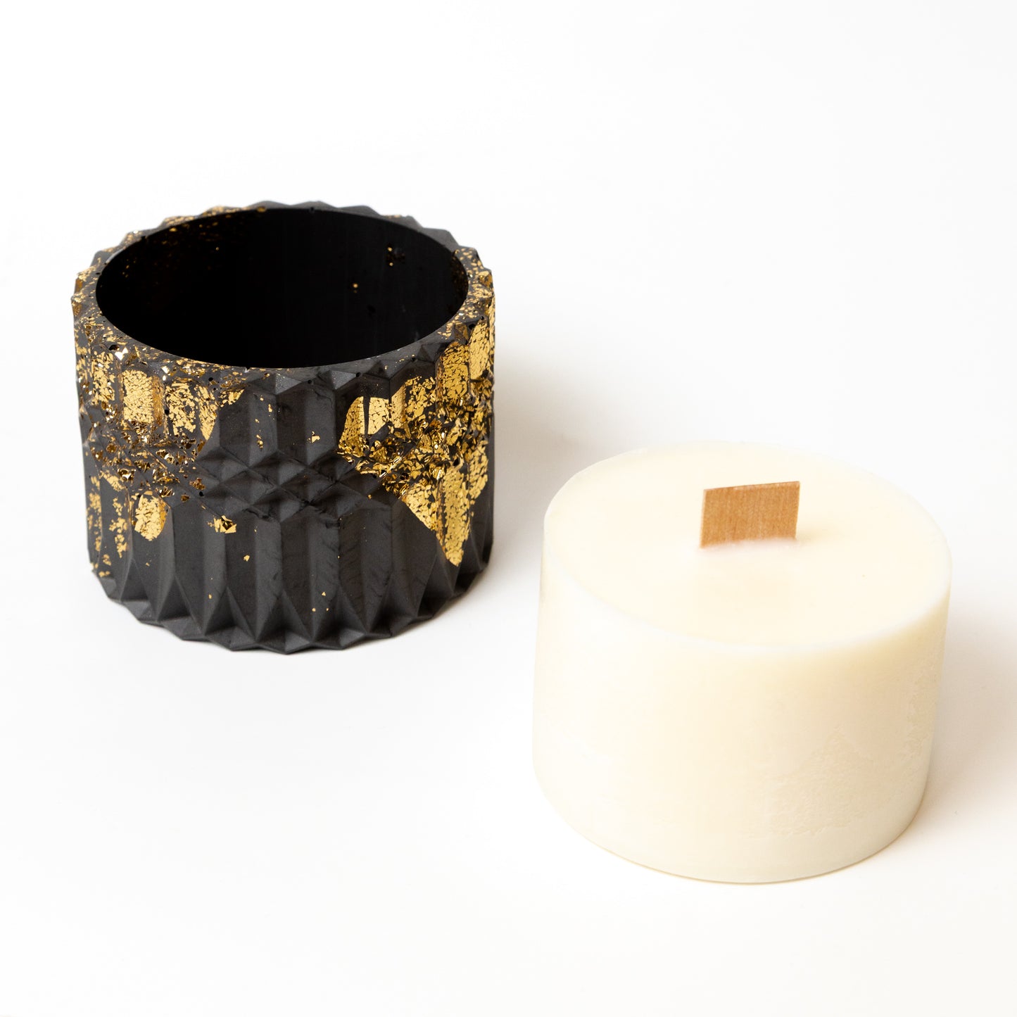 Refillable Hand-poured Soy Wax Candle "Geometric"