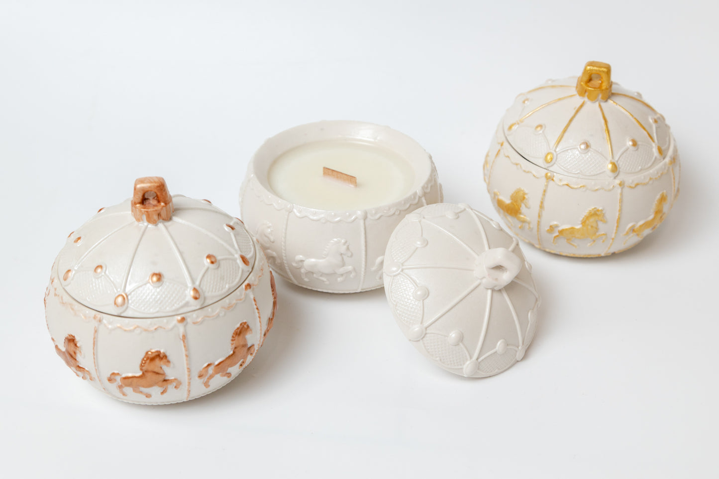 Soy Wax Candle "Christmas Ball"