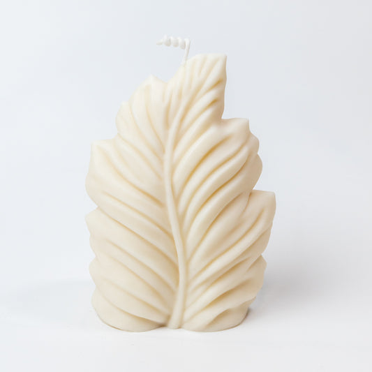 Handmade Soy Wax Candle "Feather" 360g