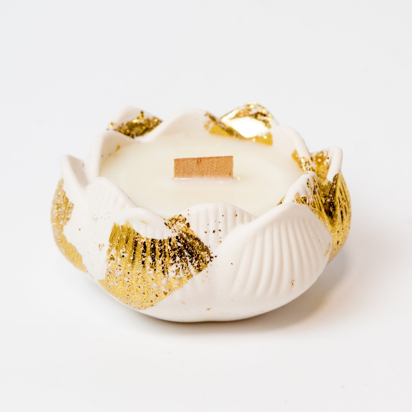 Hand-poured Soy Wax Candle "Lotus"