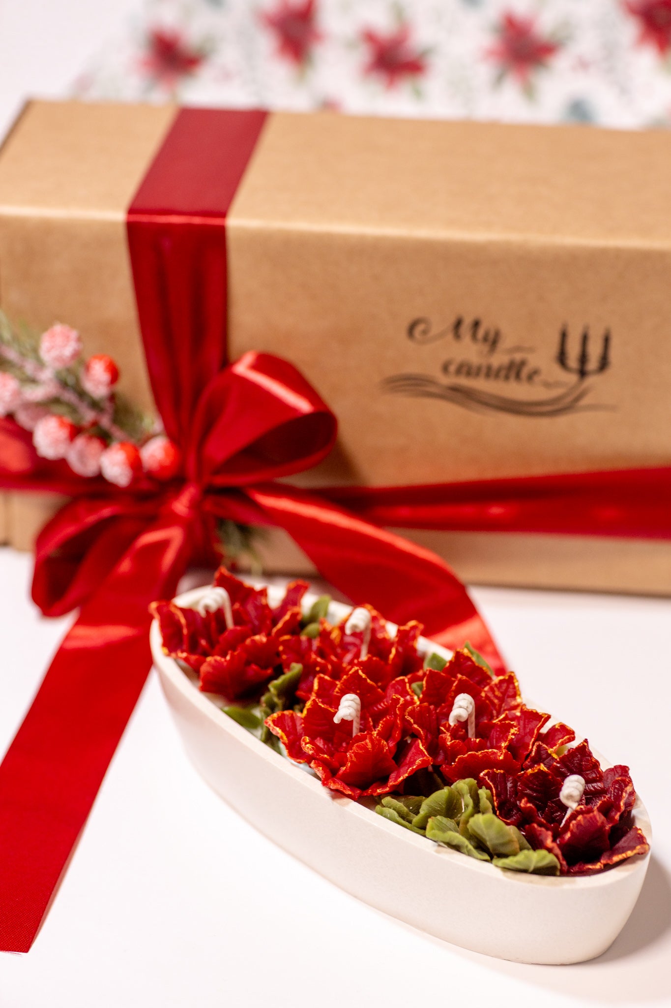Poinsettia Flower 5 Wicks Candle with Gift Box