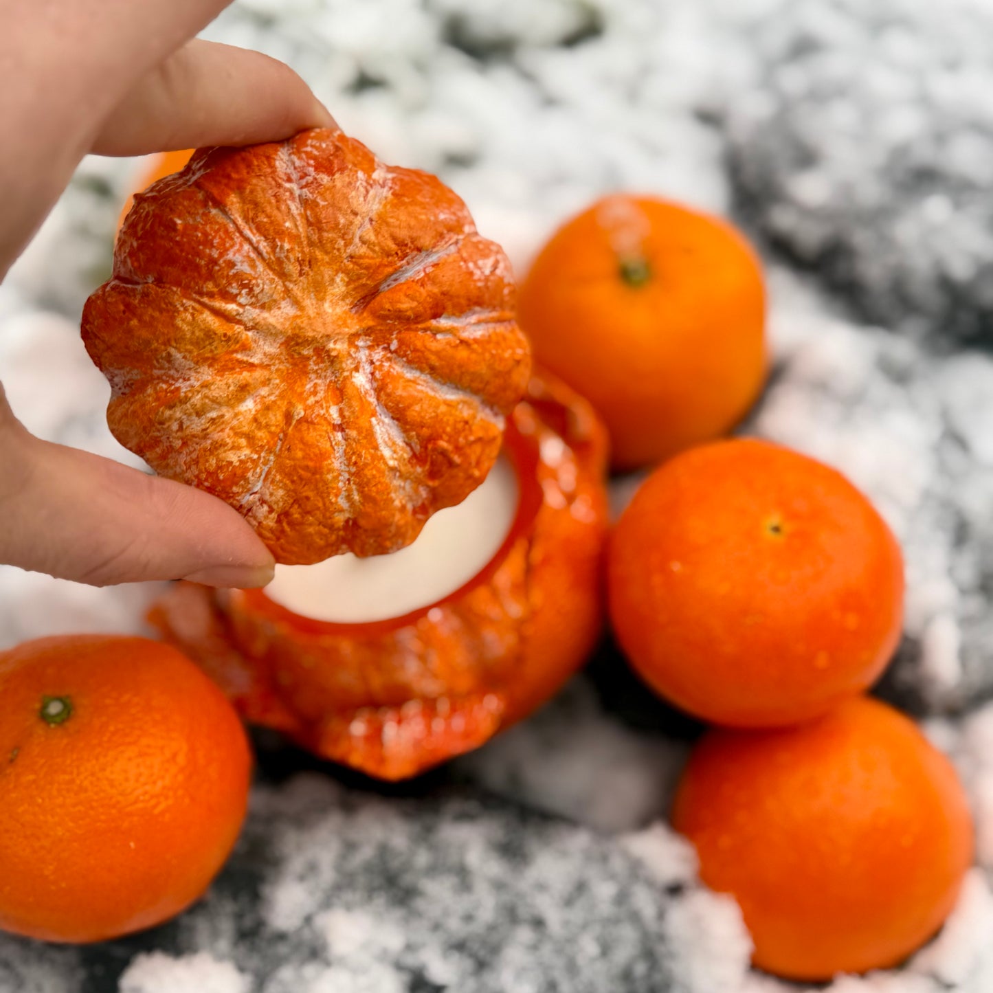 Refillable Hand-poured Soy Wax Candle "Mandarin Orange"