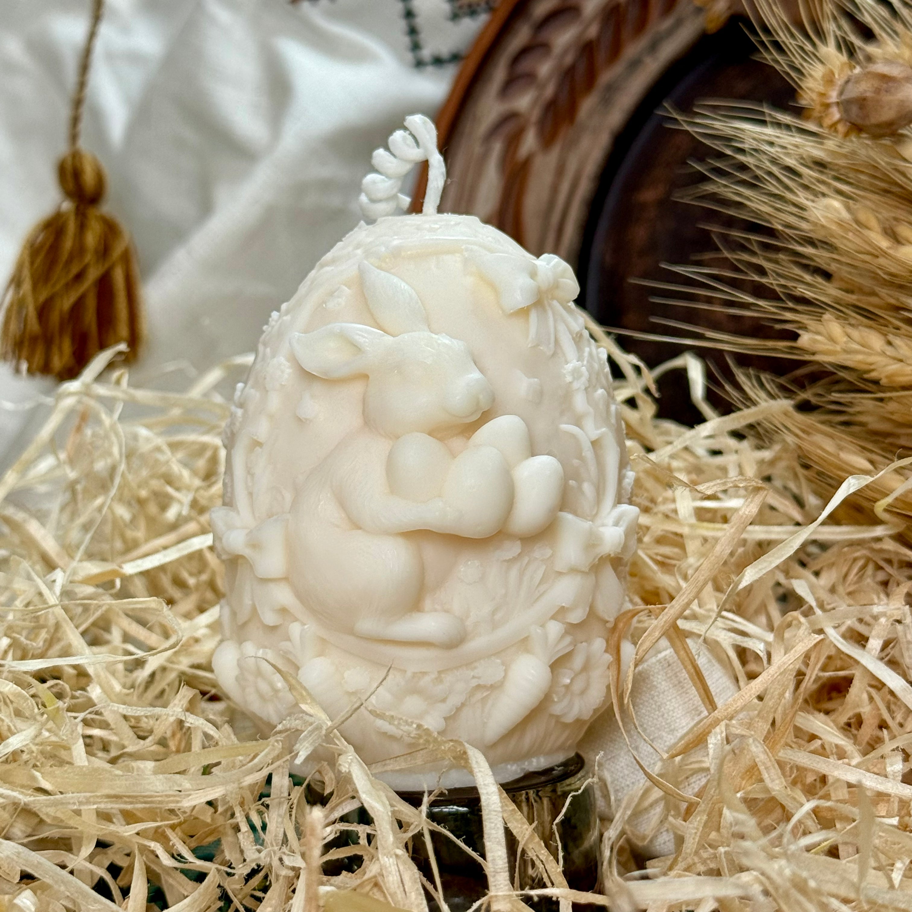 Hand-Poured Unscented Easter Bunny & Spring Blossoms Soy Wax Candle | 155g Decorative Egg