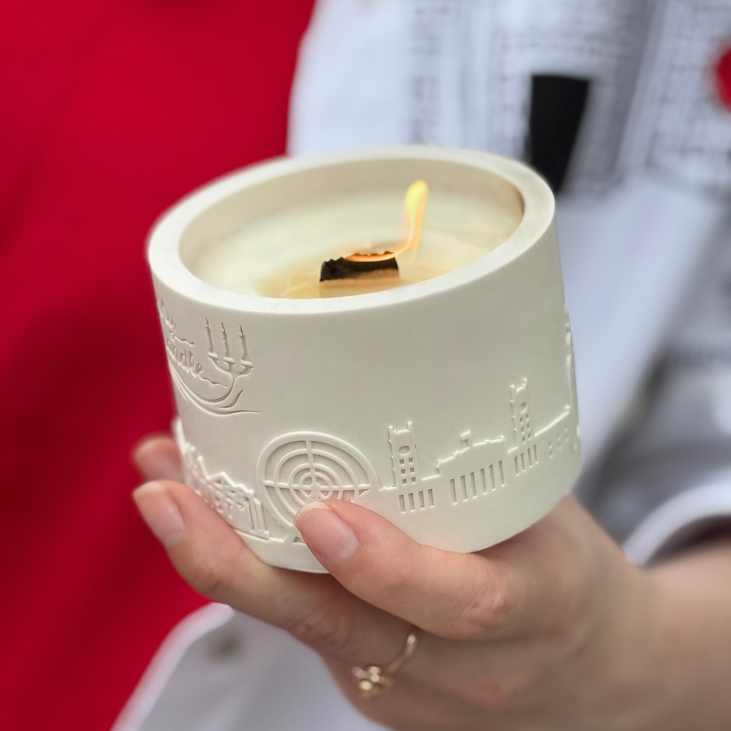 Refillable Hand-poured Soy Wax Candle "Kharkiv"