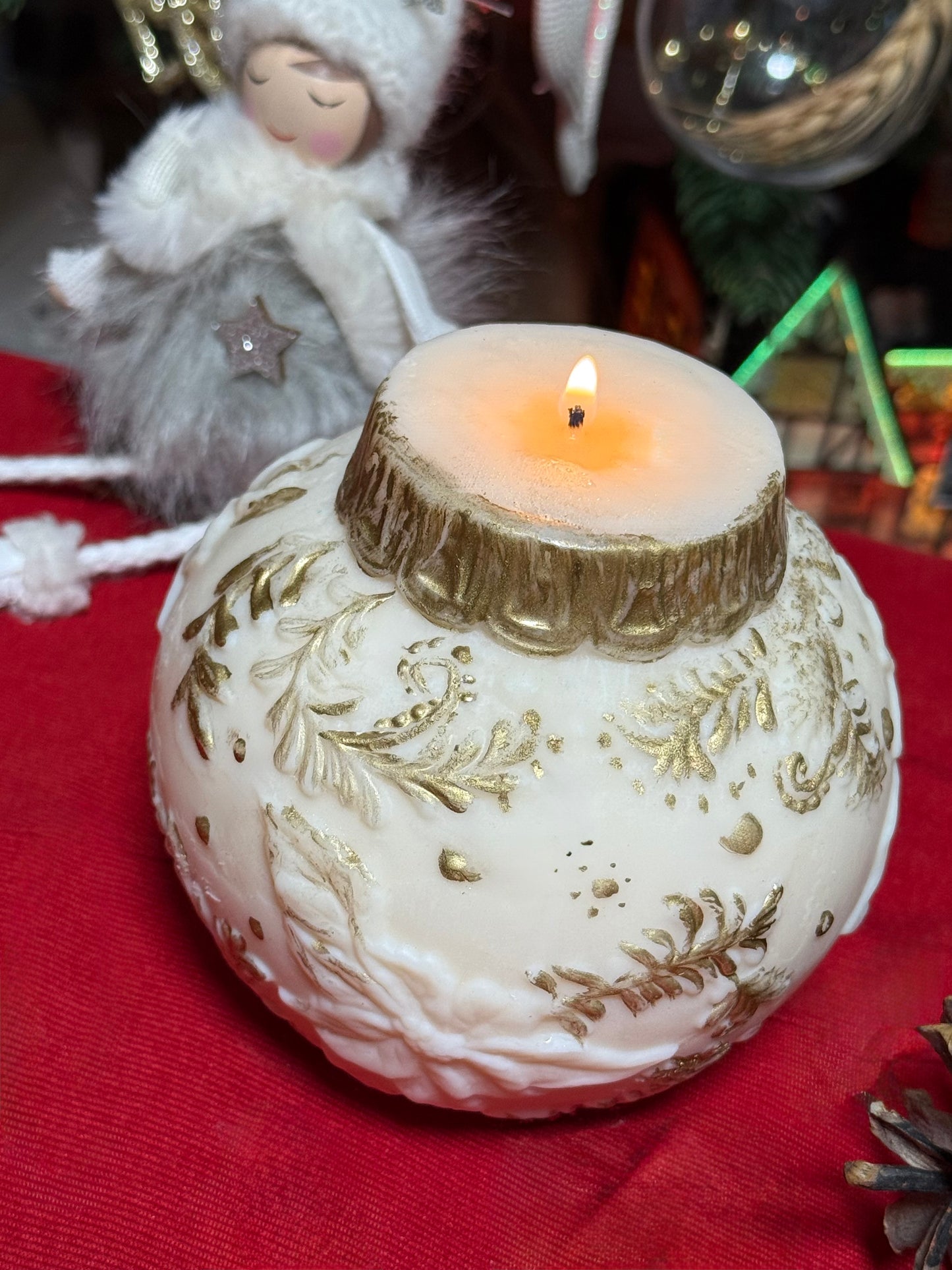 Handmade "Christmas Tree Ball" Soy Wax Candle 580g