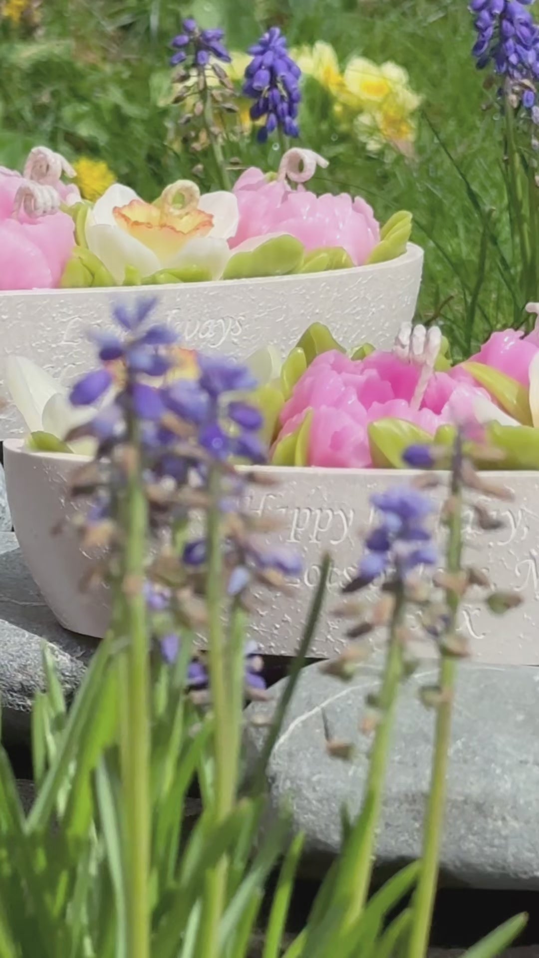Load video: Bespoke Peony Tulips &amp; Narcissus 5-Wick Candle – Personalised Laser Engraving on Vessel &amp; Luxury Gift Box Set