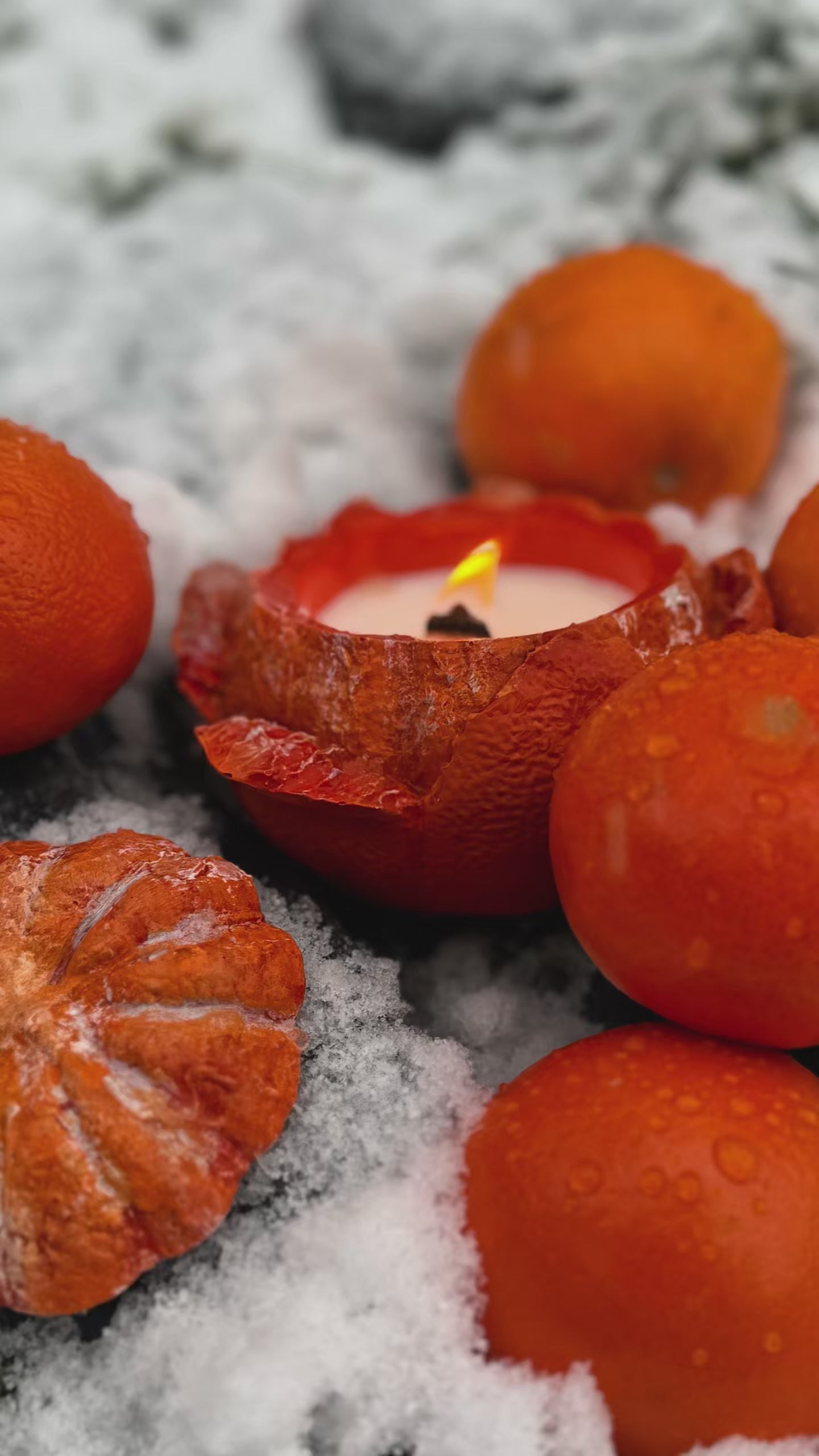 Load video: Refillable Hand-poured Soy Wax Candle "Mandarin Orange"