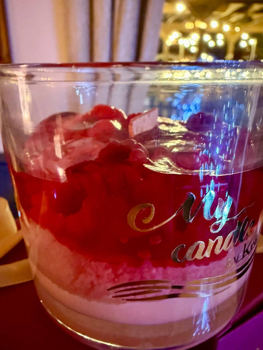 Hand-poured Soy Wax "Berries" Scented Candle "Berry Cake"